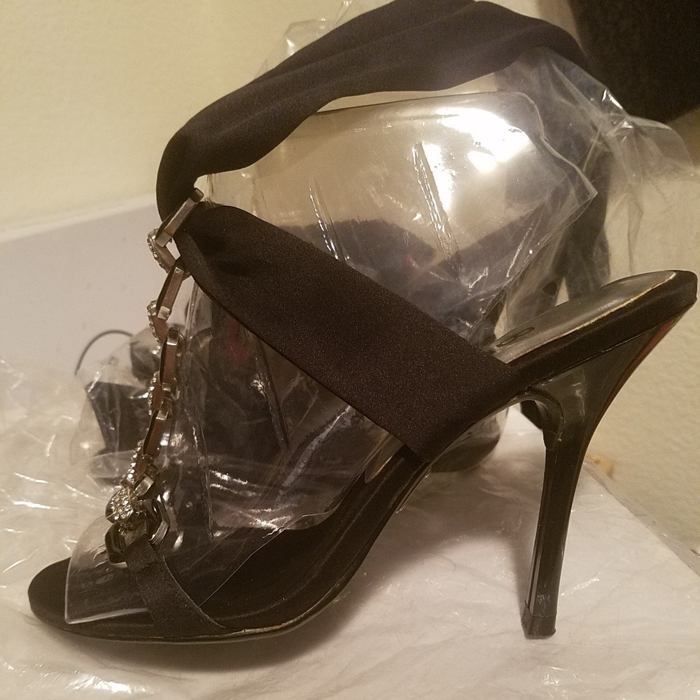 Strap heels